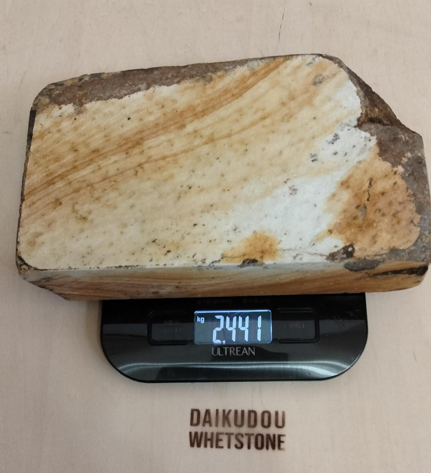 Natural Whetstone Iyō Meito 2441g | Medium Stone | Made in Japan