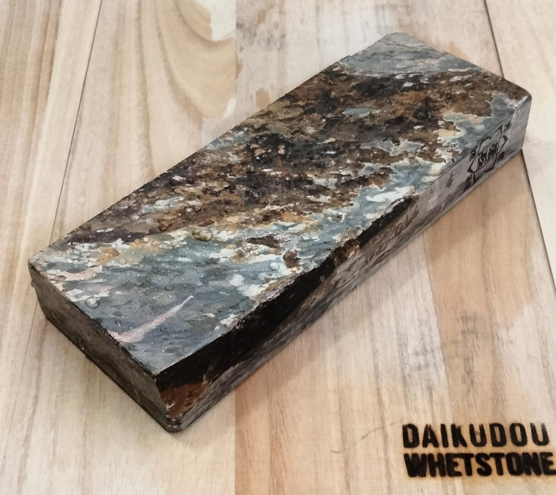 Shohonzan Karasu 1145g, Dressed, Black Crow Pattern, Finishing Stone