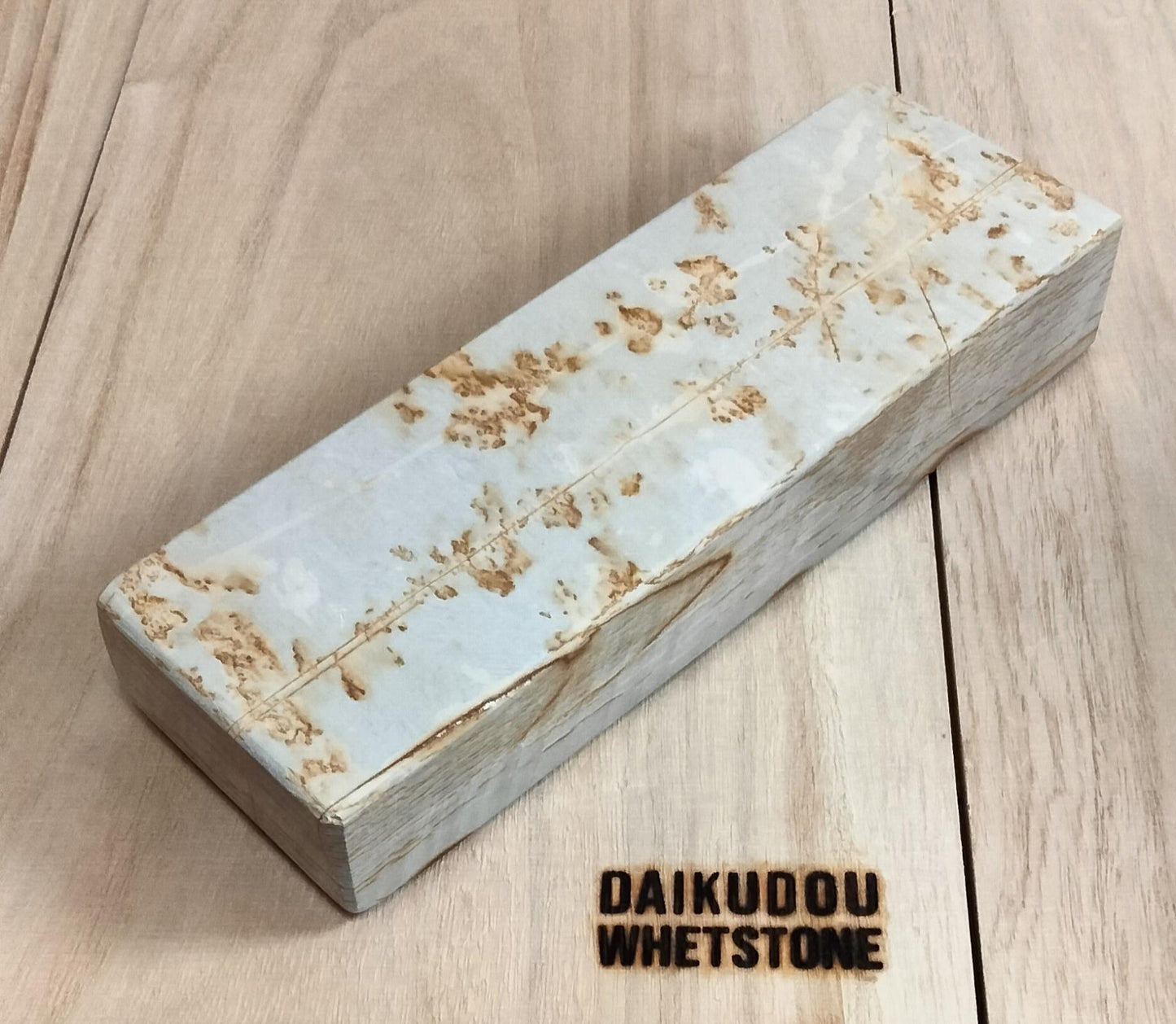 Shohonzan White  Tenjo Suita 1175g – Soft Japanese Natural Whetstone with Golden Renge Pattern | Finishing Stone for Knife