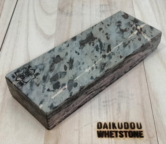 Shohonzan Karasu 1145g, Dressed, Black Crow Pattern, Finishing Stone