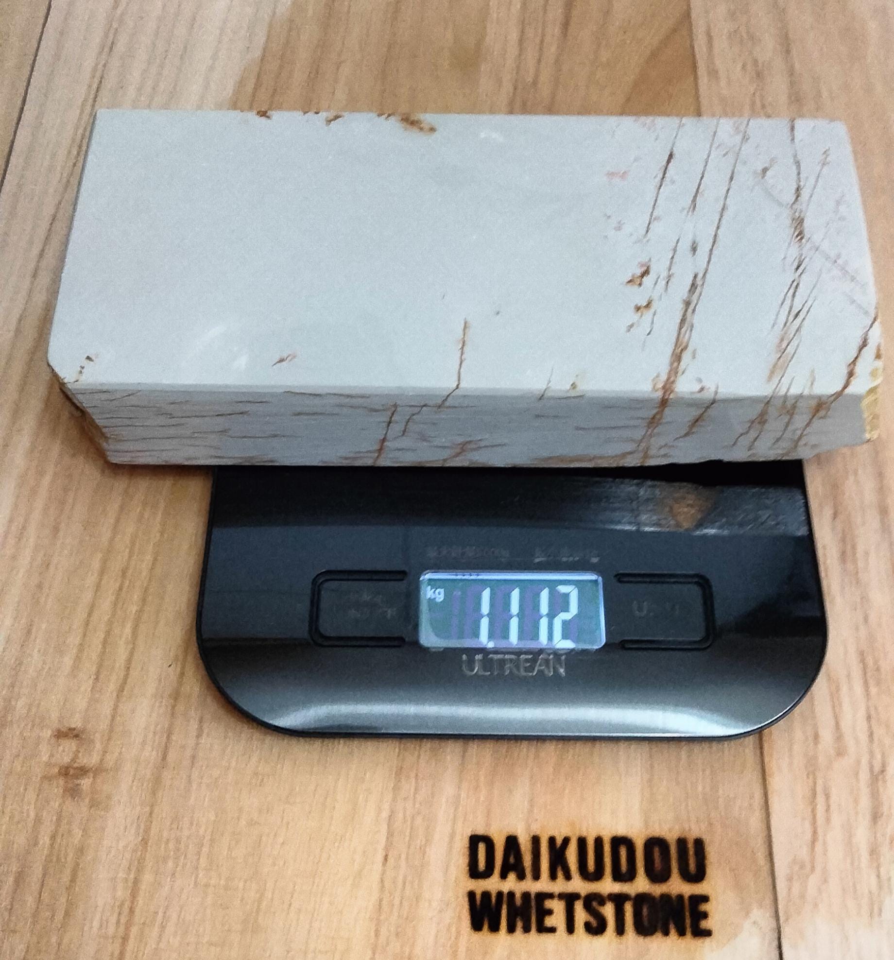 Shohonyama Hideriyama White Suita 1112g | Japanese Natural Whetstone