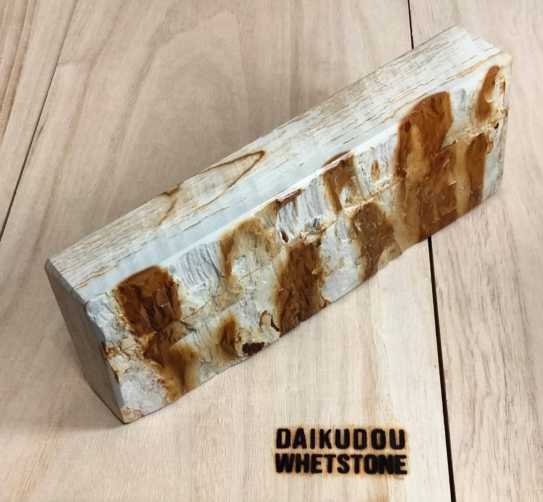 Shohonzan White  Tenjo Suita 1175g – Soft Japanese Natural Whetstone with Golden Renge Pattern | Finishing Stone for Knife