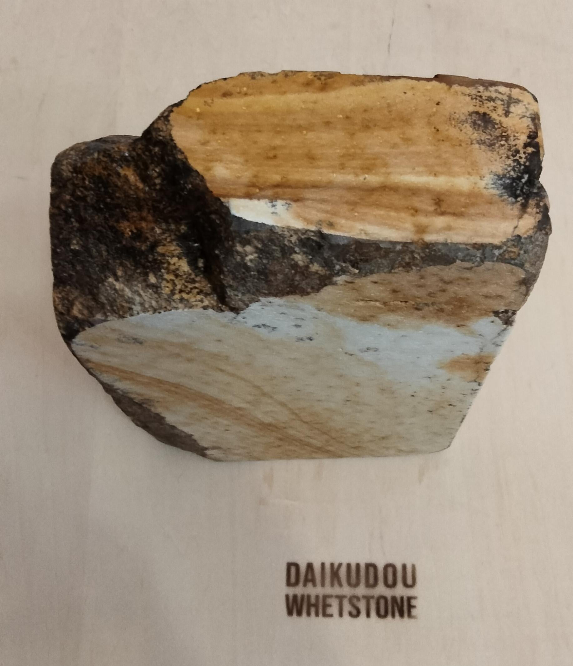 Natural Whetstone Iyō Meito 2441g | Medium Stone | Made in Japan