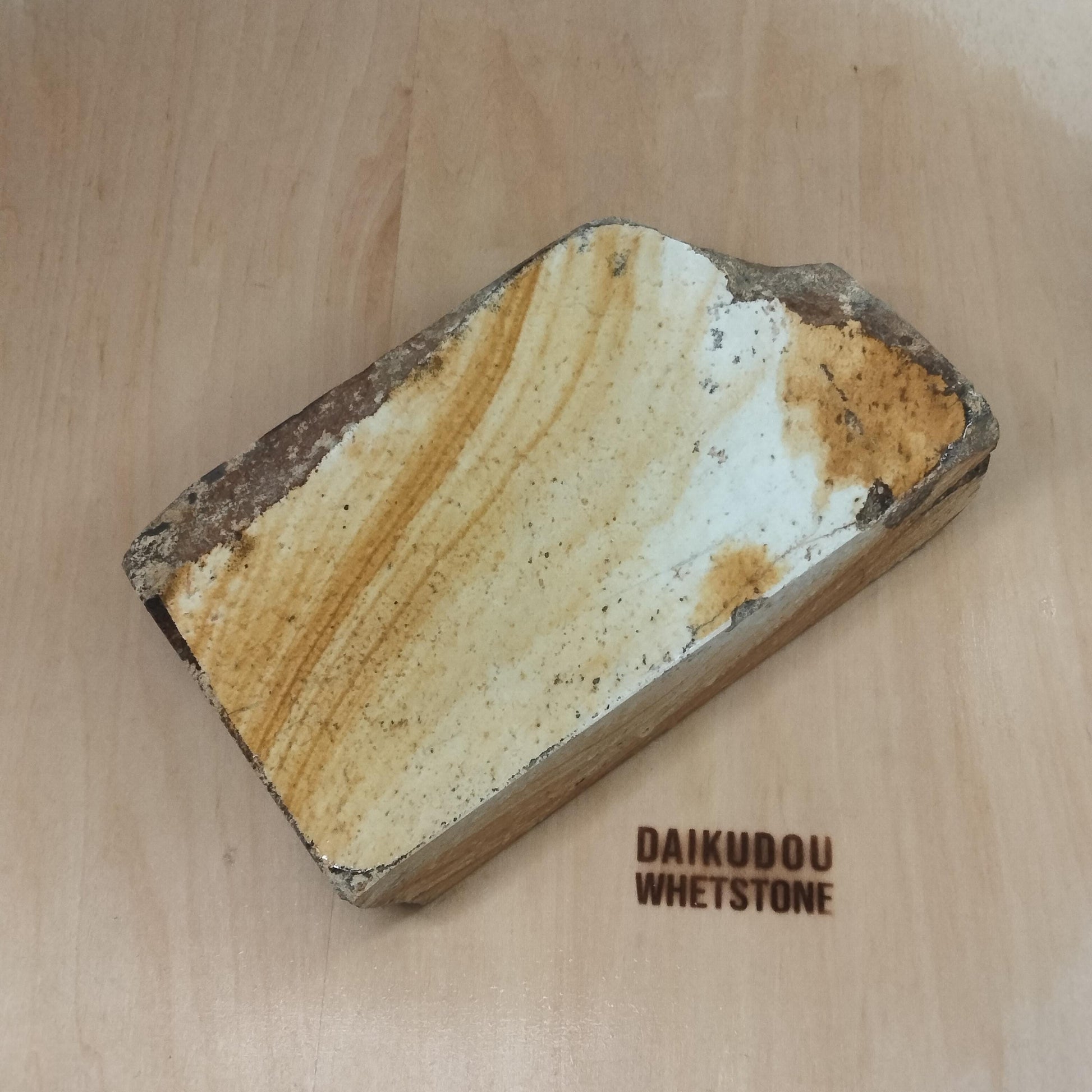 Natural Whetstone Iyō Meito 2441g | Medium Stone | Made in Japan