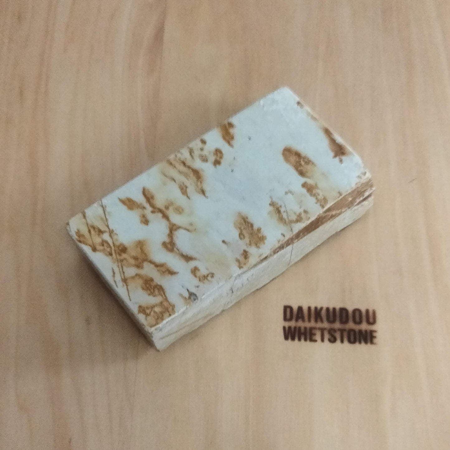 Natural Whetstone White Suita 883g | Mysterious Script Pattern | Made in Japan, Kyoto, Shohonyama