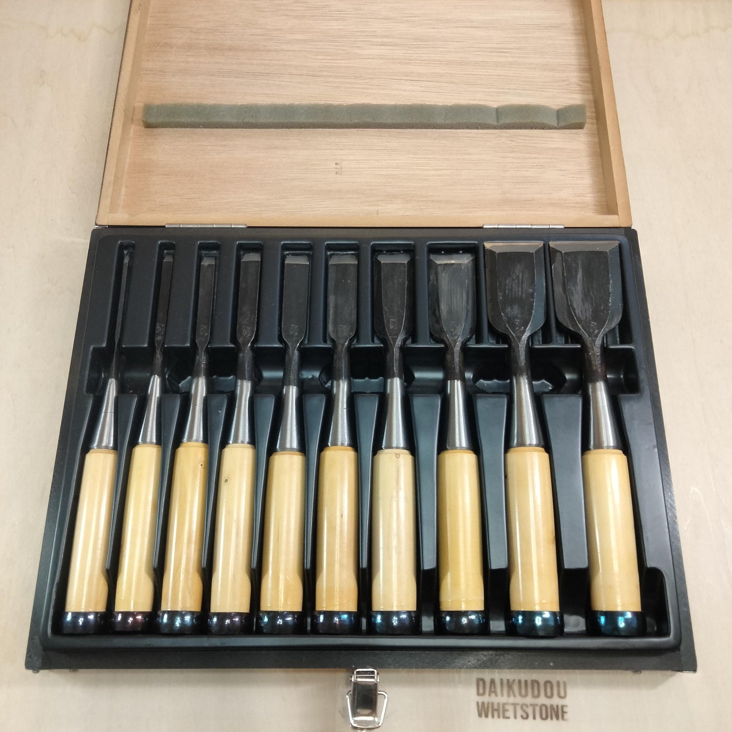 Vintage Chisel Set Kitsune Oire Nomi 10pcs | Made in Japan | Unused