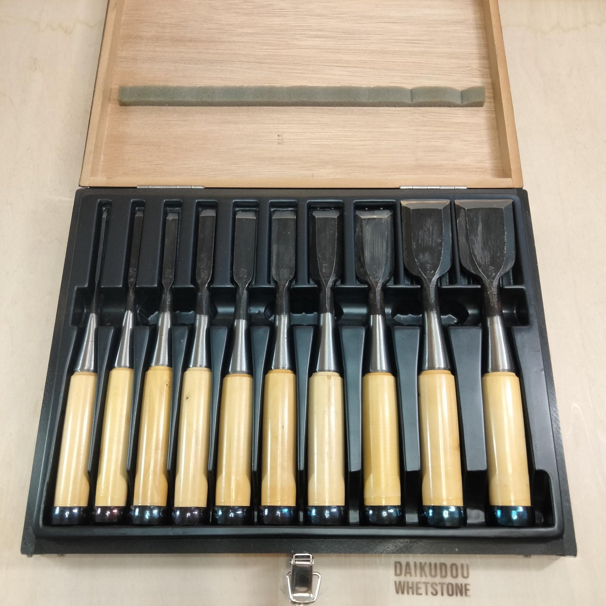 Vintage Chisel Set Kitsune Oire Nomi 10pcs | Made in Japan | Unused