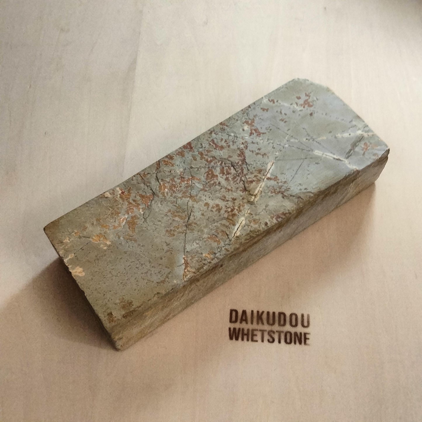 Natural Whetstone White Suita 1575g | Made in Japan, Kyoto, Shohonyama