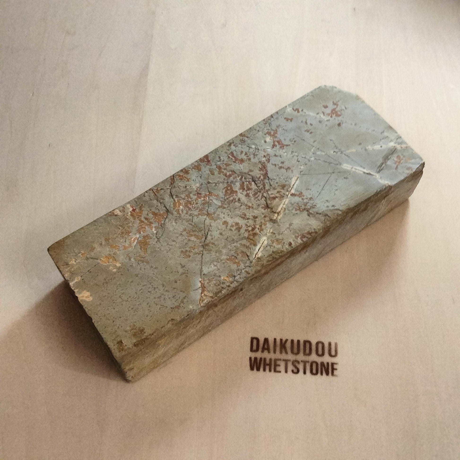 Natural Whetstone White Suita 1575g | Made in Japan, Kyoto, Shohonyama