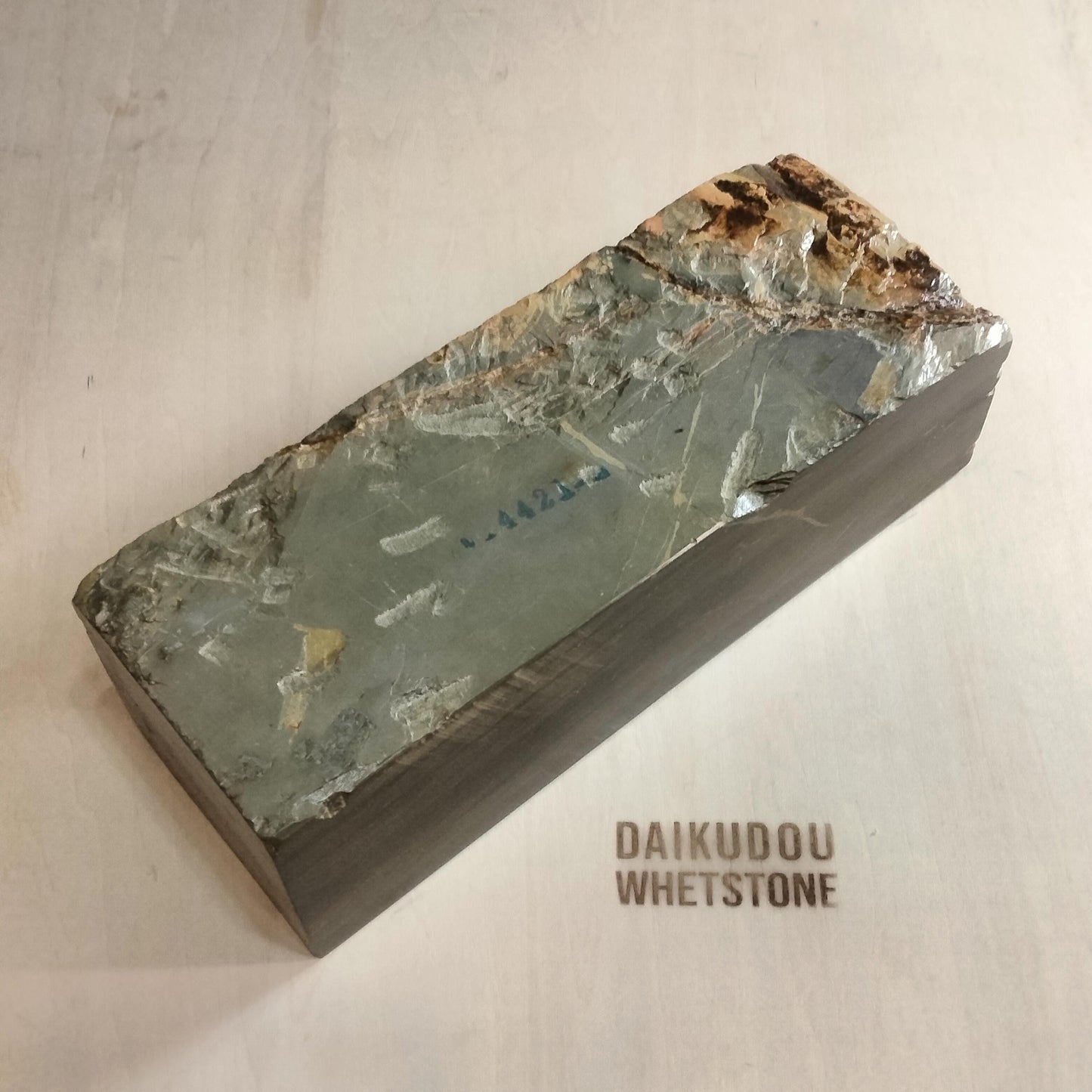 Natural Whetstone Nakayama Tomae “Polarized Type” 2357 g | Made in Japan, Kyoto, Shohonyama