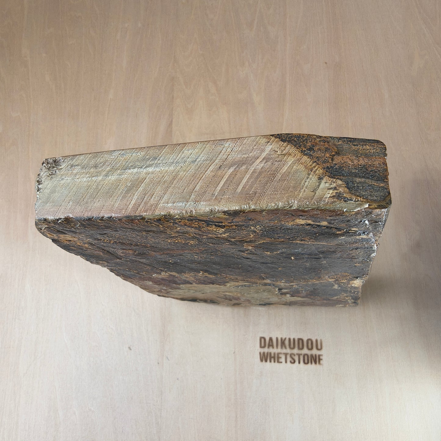 Natural Whetstone Tukinowa Akahudou 2150 g | Made in Japan, Kyoto, Shohonyama