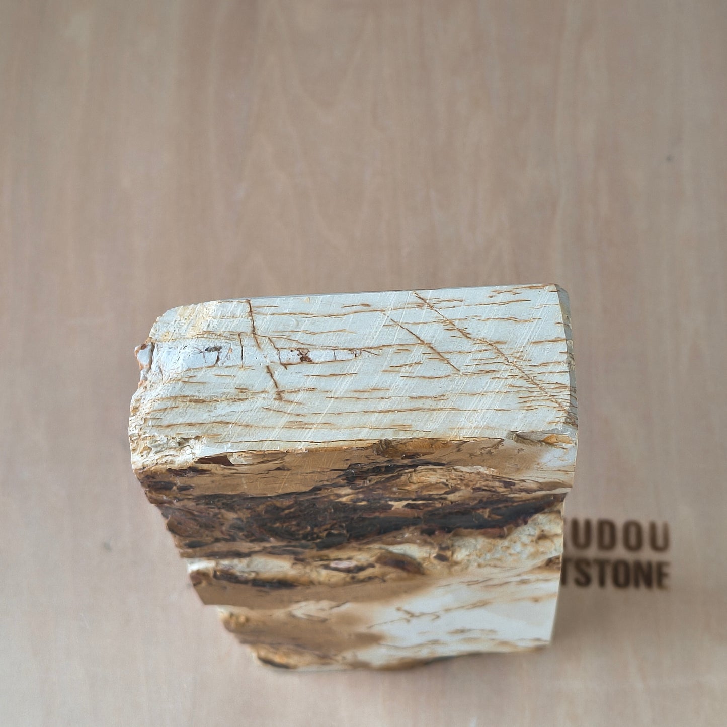 Natural Whetstone White Suita 883g | Mysterious Script Pattern | Made in Japan, Kyoto, Shohonyama